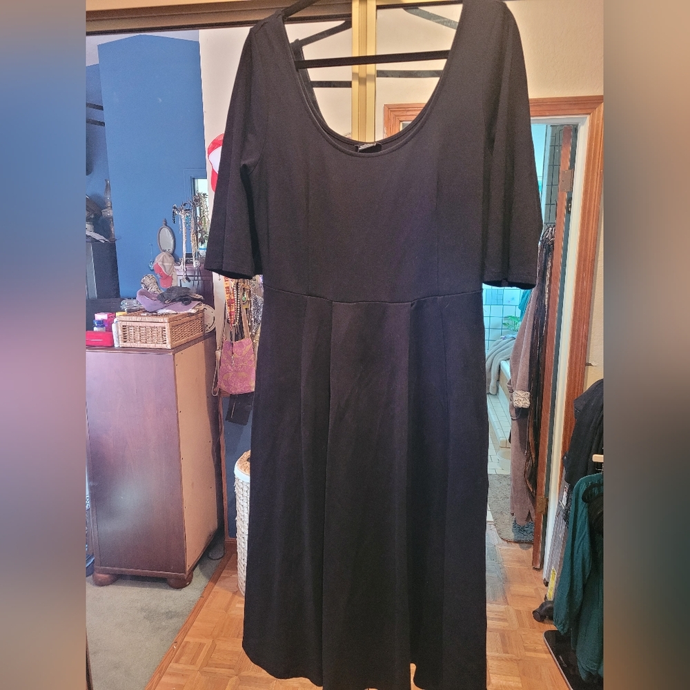 Elegant Black Dress